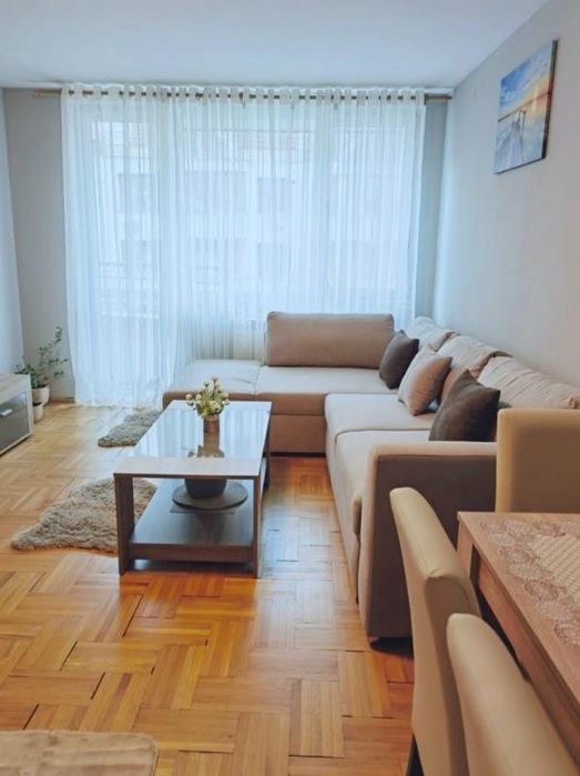 Дава се под наем Тристаен апартамент в София, Слатина - 103 кв.м за 698.19 € - Снимка #1