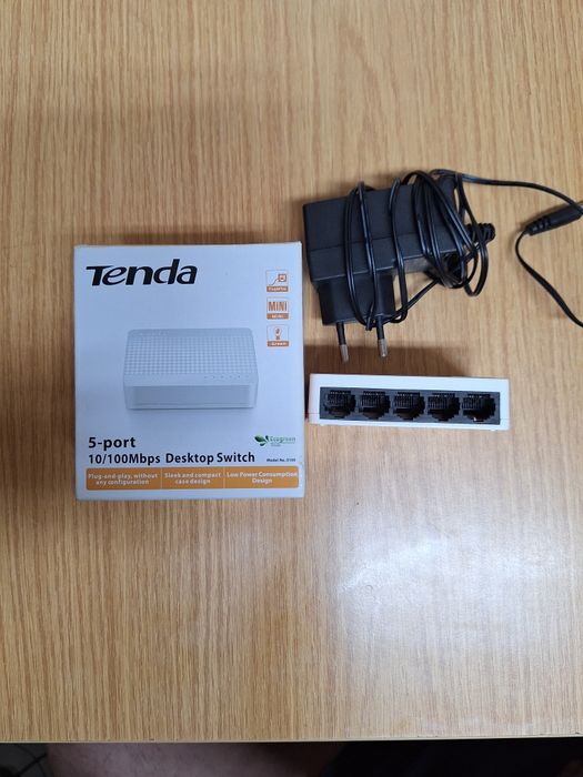 Switch nefolosit cu 4 porturi
