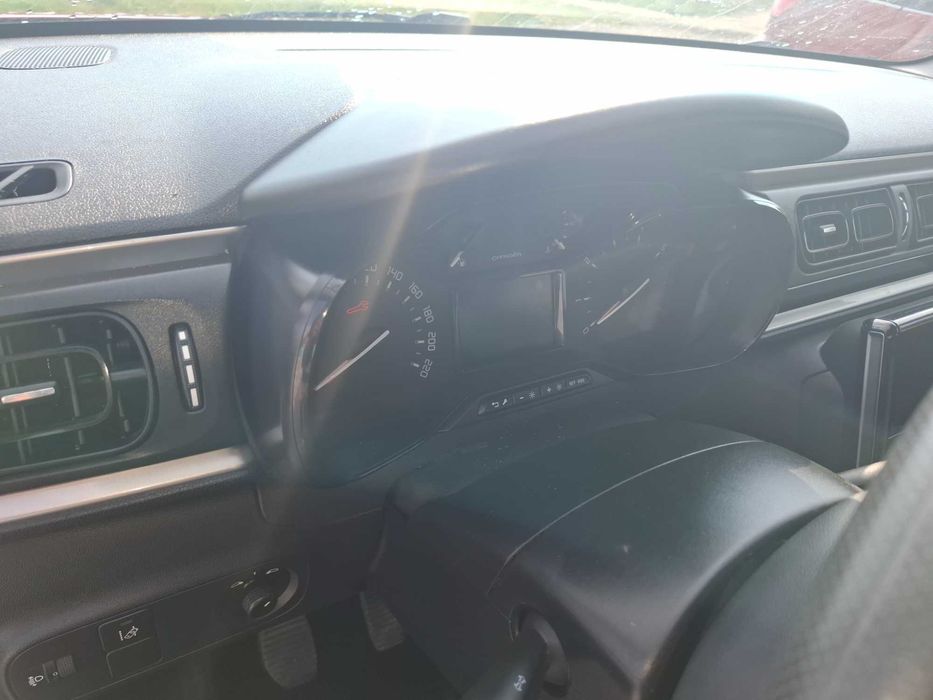 citroen c3 1.2I feel 2017 82 к.с. 59 000 км.