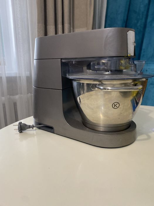 Продам кухонный комбайн