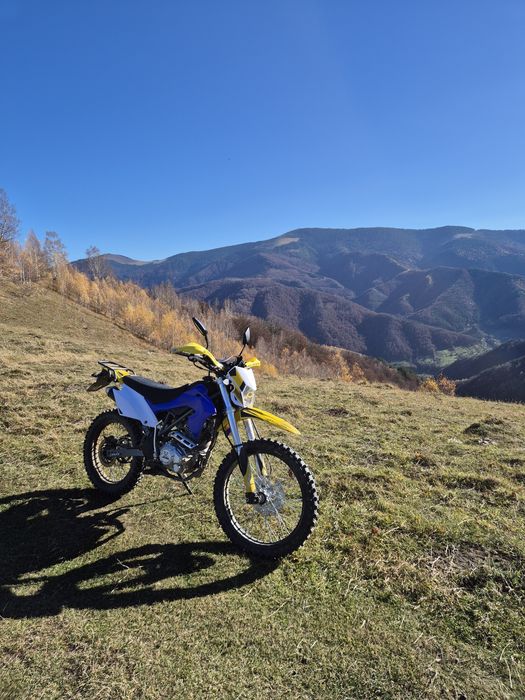 Enduro 250 4T Asix Defender XB82, 2025