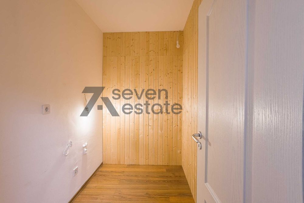 Продава се 3- стаен апартамент в ж. кв. Дървеница