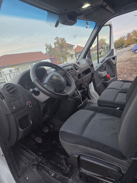 Vând Renault Master SERVICE MOBIL