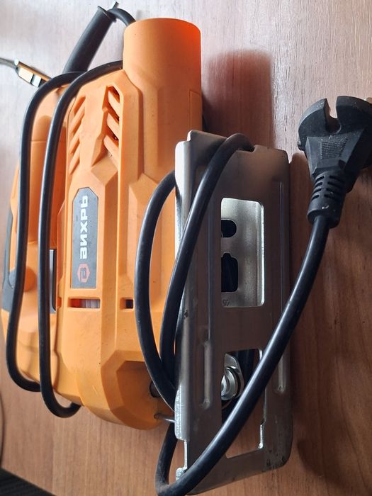 Продам электро инструмент