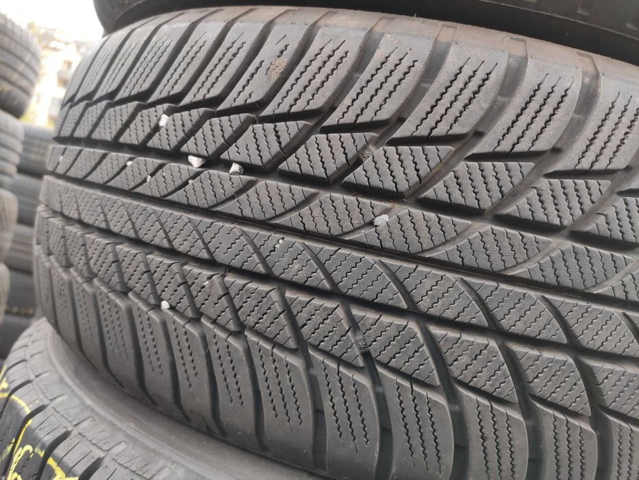 2бр Зимни гуми 205 55 16 - Bridgestone - DOT 2022 -