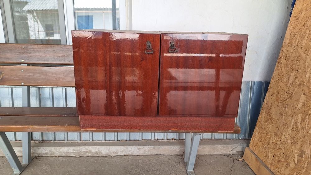 Тумба под телевизор