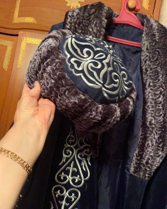 Продам новый чапан