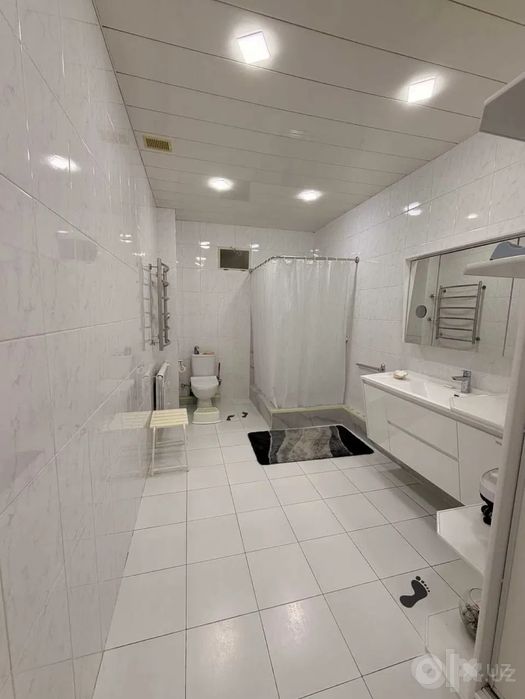 Сдаётся 3-комн ул. Чехова, кафе Bon, 150 м²