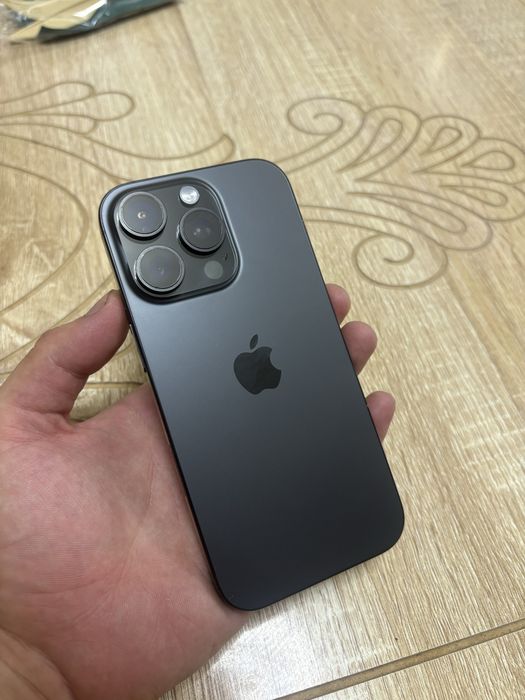 Iphone 16 pro black