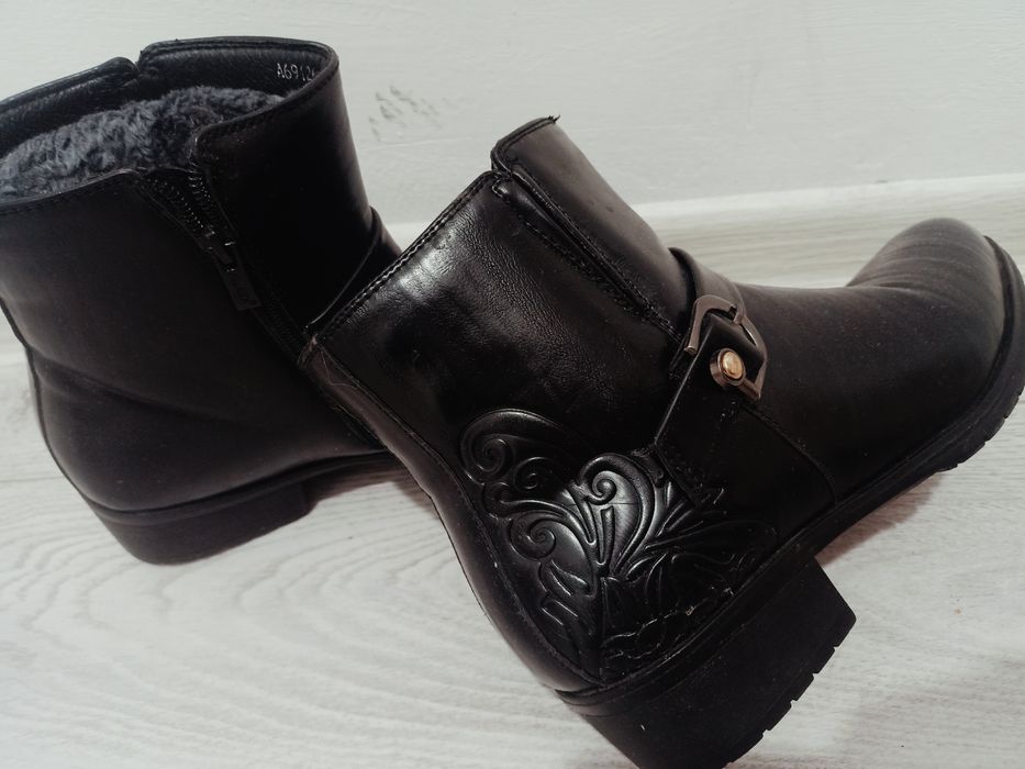 Продам зимний обувь