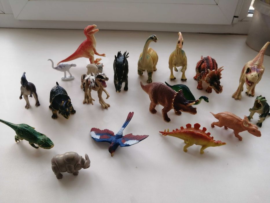 Игрушки качественный пластик