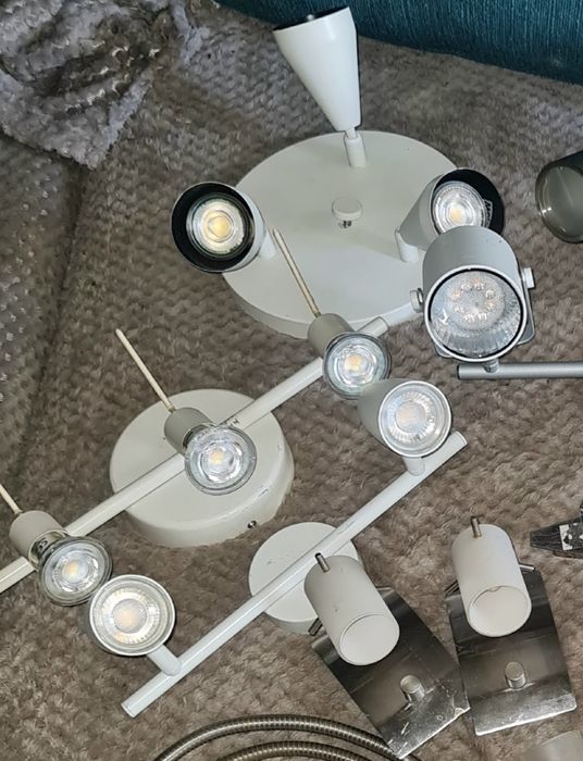 Diverse lămpi de iluminat spoturi led economice