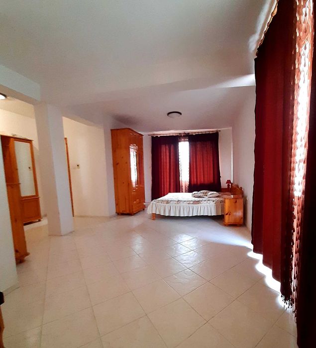 Продава се Многостаен апартамент в Търговище, Център - 300 кв.м за 667 €/кв.м - Снимка #8