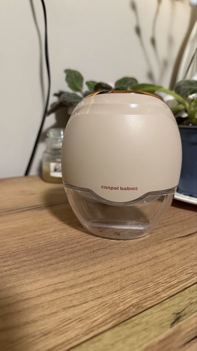 Електрическа помпа за кърма Canpol babies Hands-free