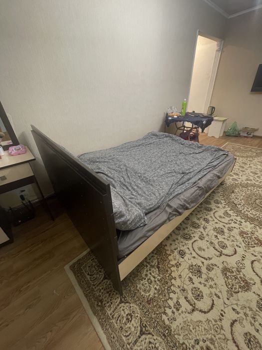 Кровать двуспальная