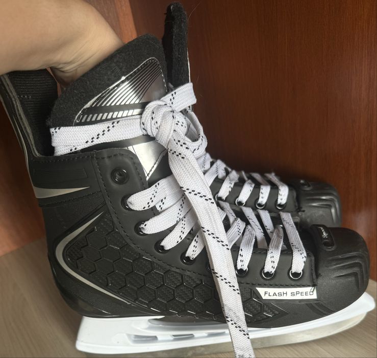 Коньки размер 40