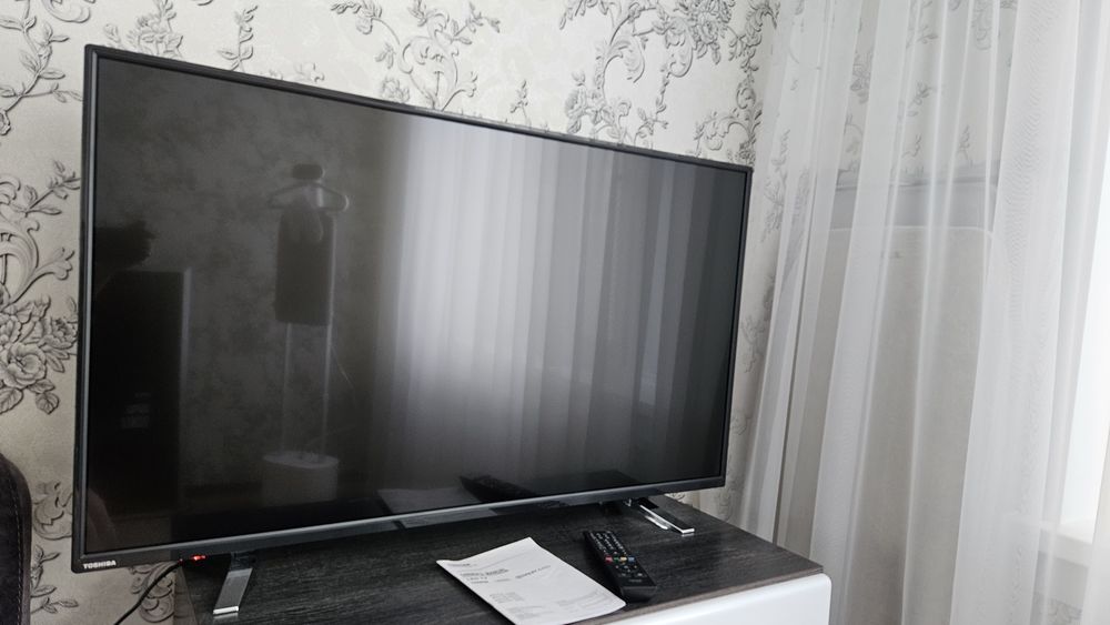 Телевизор TOSHIBA 43 дюйма