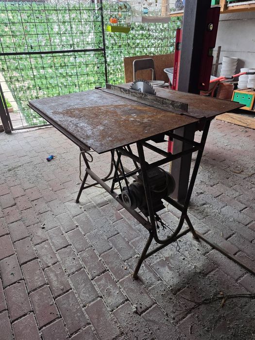 Vânzare circular cu masă reglabilă