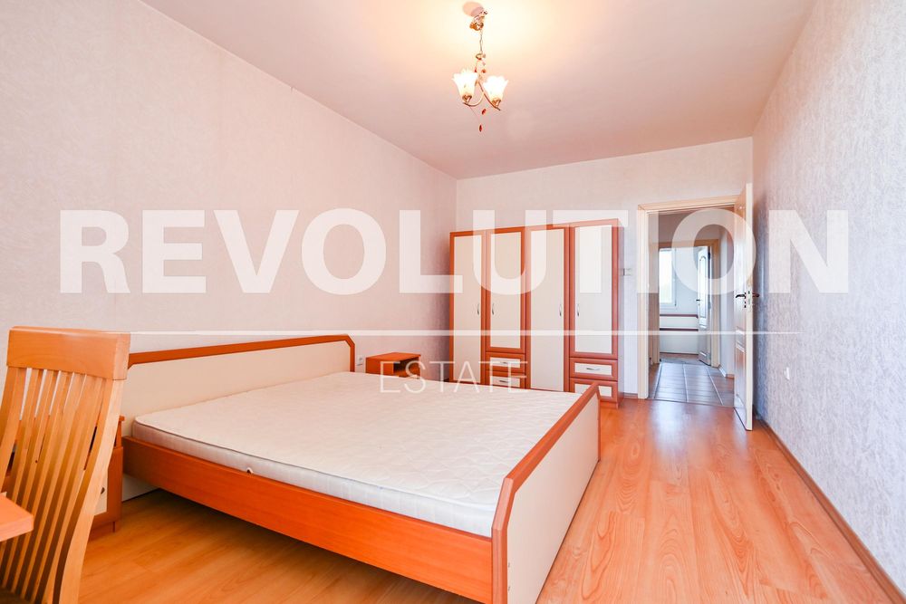 Дава се под наем Многостаен апартамент в София, Мусагеница - 180 кв.м за 1022 € - Снимка #10