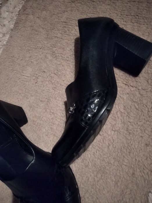 Мокасини Найк и обувки н.37 само за 10лв.всичко