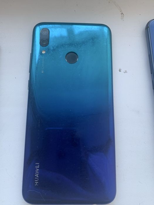 Продам телефоны Huawei от 15 до 20к