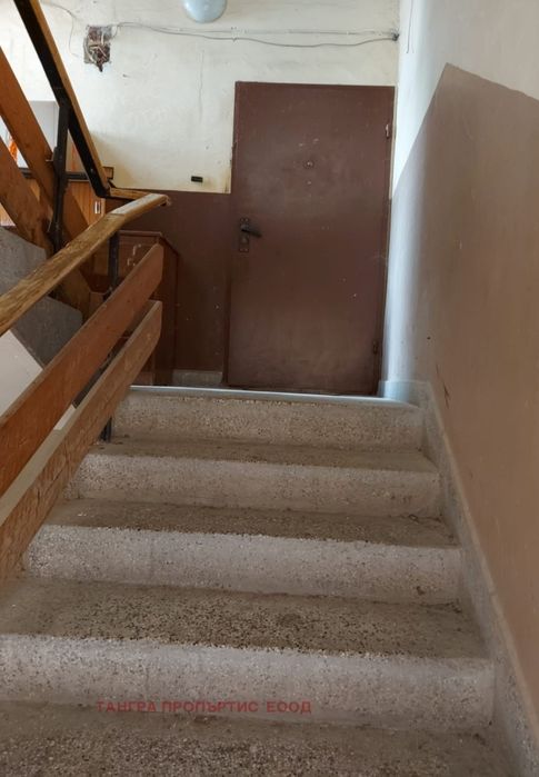 Продава се 2-стаен апартамент в гр. Радомир