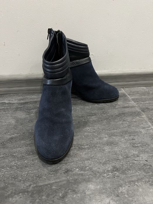 Боти естествен велур Тара