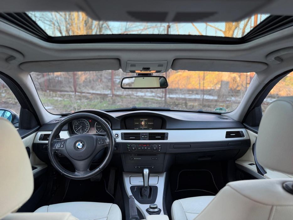 Bmw seria 3 AUTOMAT, M Paket Trapä, Navigatie, 2.0d, M7, 163cp,