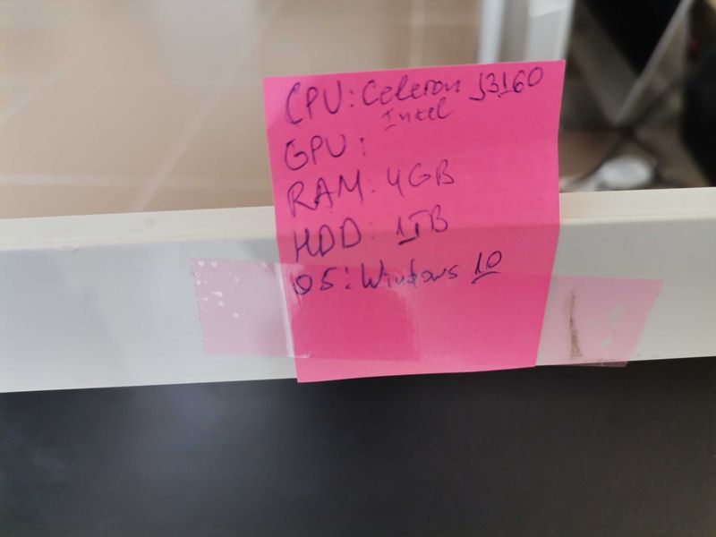 Настолен компютър - Lenovo Intel Celeron J3160