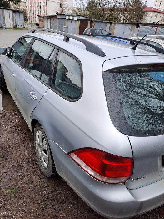 Vând Golf 5 1.9 TDI