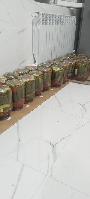 Закрываю банки. Огурцы,помидоры,компоты,варенья