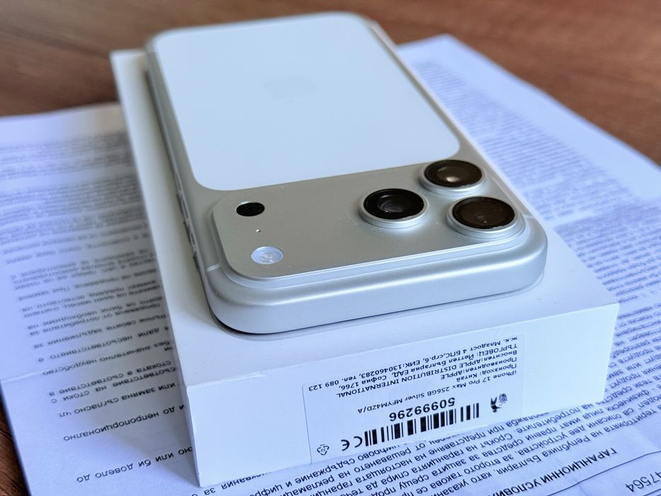 iPhone 17 Pro Max 10 зареждания 3 години гаранция