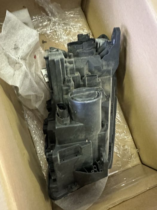 Mercedes Gla - ляв фар за части ОЕМ