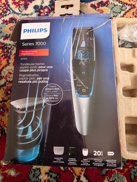 Тример за брада със засмукване Philips Series 7000 BT7210/15