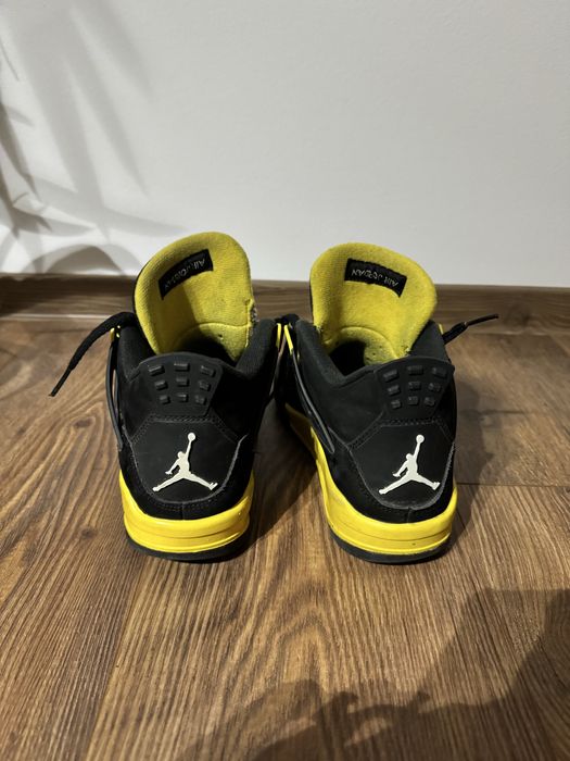 Air Jordan 4  Retro “Yellow Thunder”