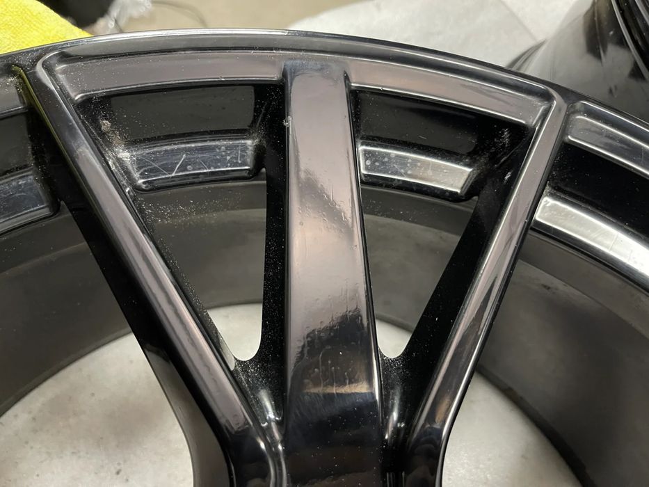 Оригинални Audi Q7/SQ7/Q8/SQ8 Джанти 22” Цола