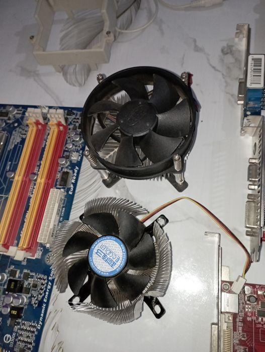 Продам комплектующие от компьютера