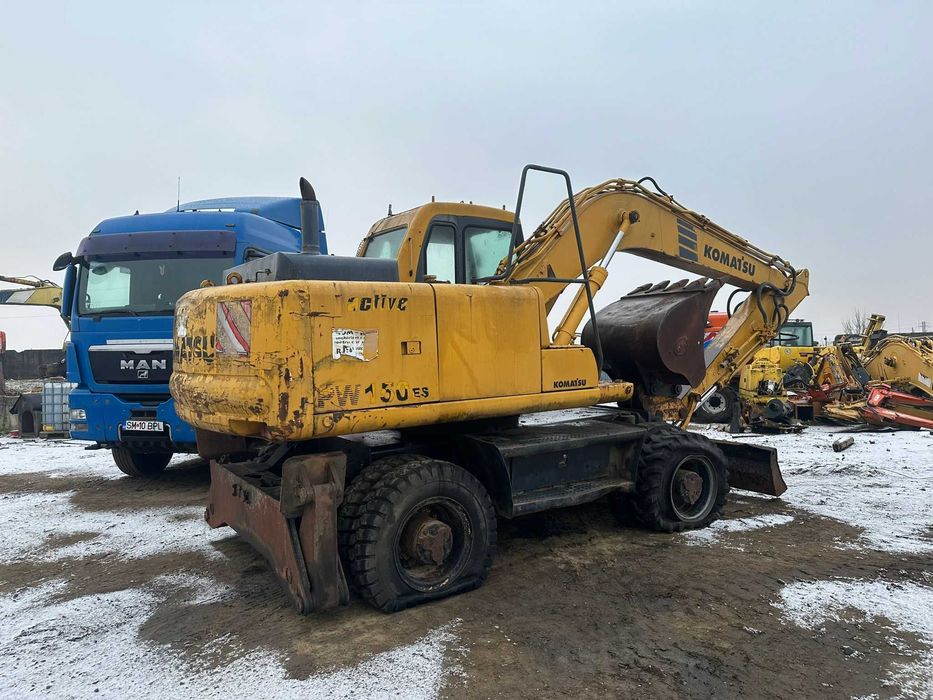 Dezmembrez excavator pe roti Komatsu PW 150