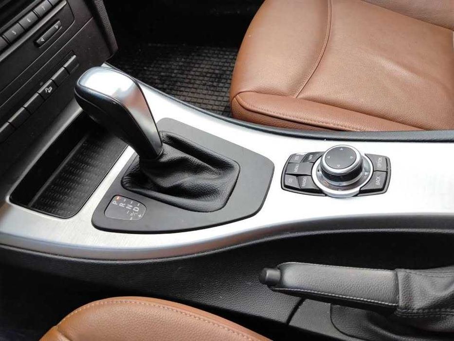 Vând BMW seria 3 XDrive 2.0 diesel 2012 impecabil!!