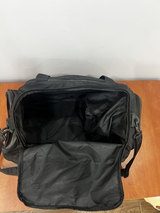 Продаю спортивную сумку