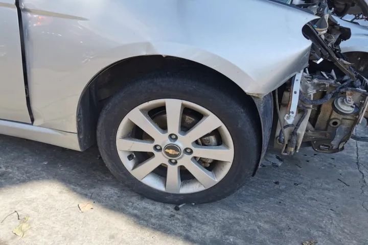 bara spate armatura stop tripla stanga dreapta rampa injectoare  praguri racitor gaze debitmetru aer parasolare plafoniera  Chevrolet Epica 2010 motor 2.0D 150cp Z20S dezmembrez dezmembrari