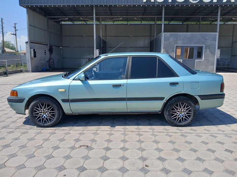 Mazda 323 bj в хорошем состоянии