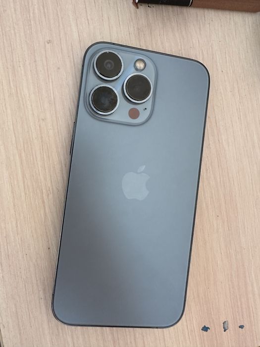 Продам apple 13 pro 256g
