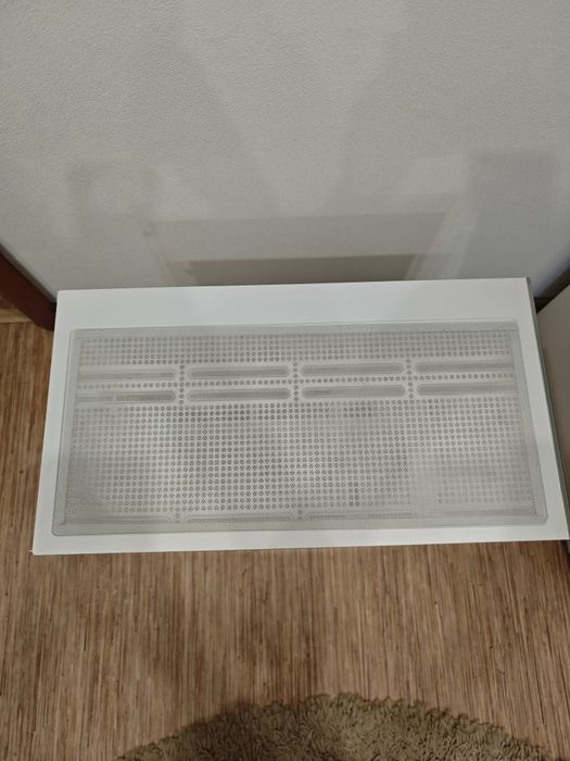 Корпус для компьютера белого цвета