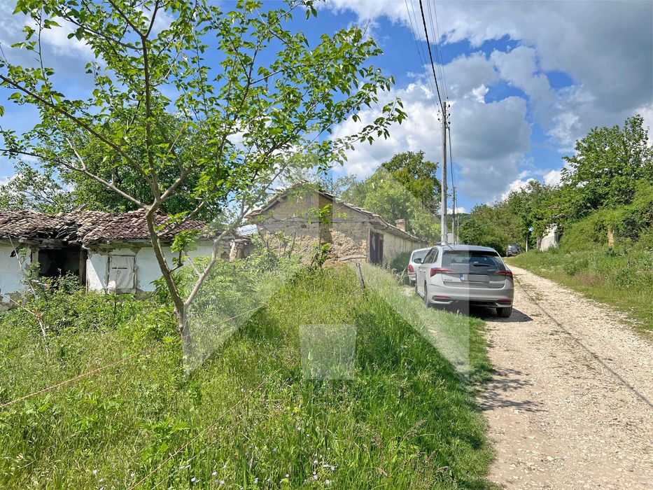 Продава се Парцел в с. Лиси връх, Област Шумен - 4420 кв.м за 3 €/кв.м - Снимка #6