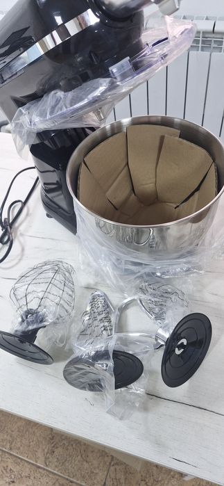 Продам кухонный комбайн