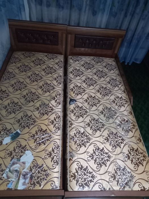 detskiy divan sotiladi