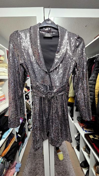 Rochie eleganta.