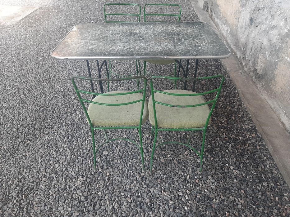 Stol 20ta, stul 80ta sotiladi holati ishlatilgan