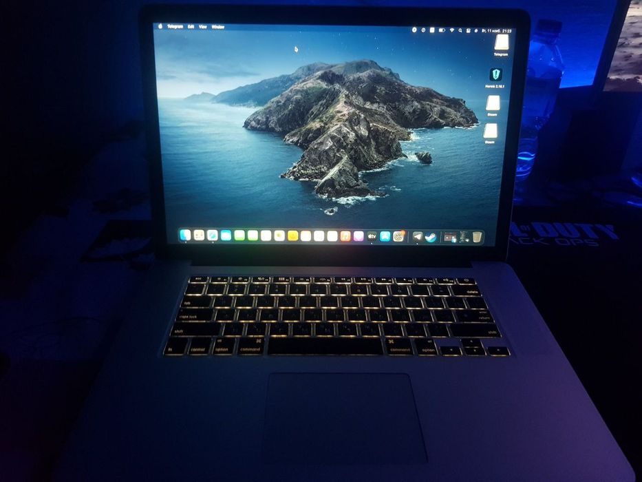 MacBook Pro ( Retina, 15-inch)